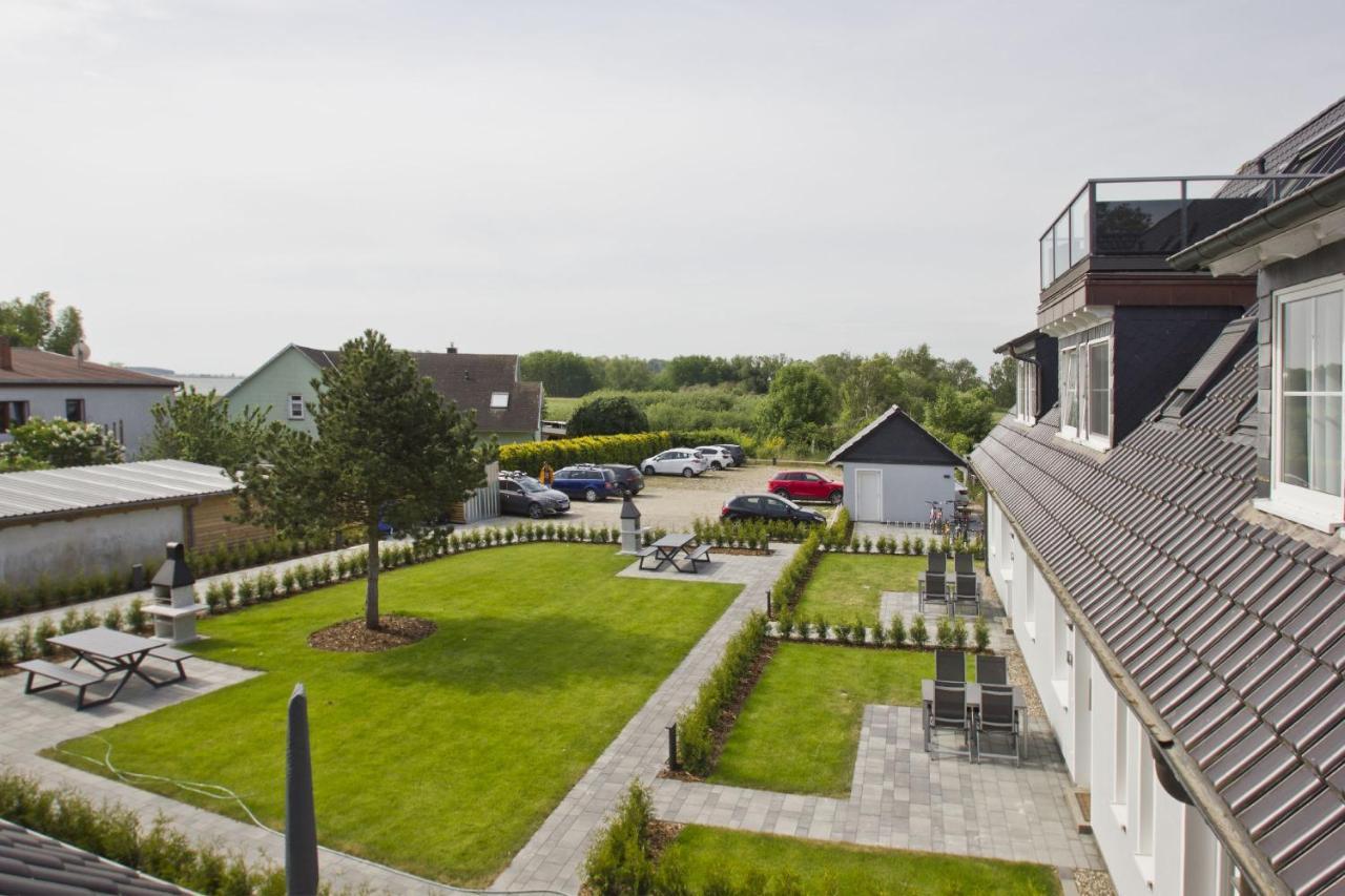 Moderne Ferienwohnung Mit Gartennutzung - Haus Inselwind Fewo Meerbucht Groß Zicker Kültér fotó